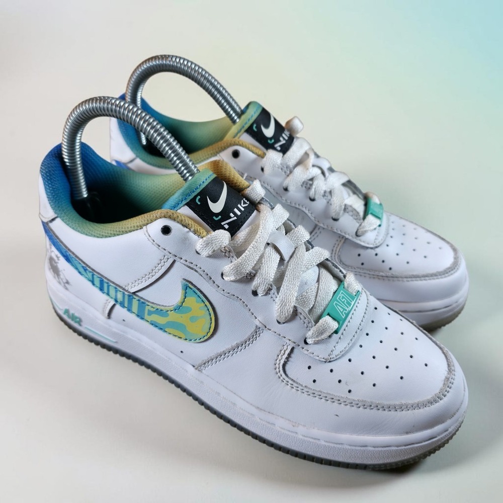 Nike Air Force 1 LV8 GS 'Unlock Your Space' FJ7691-191 Youth 4 Y Flames